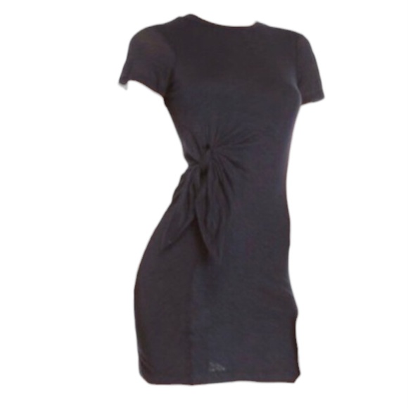 Kendall & Kylie Dresses & Skirts - Kendall and Kylie Knotted Cotton t-shirt dress